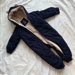 GAP Blue Puffer Jacket with Quilted Design and Insulation